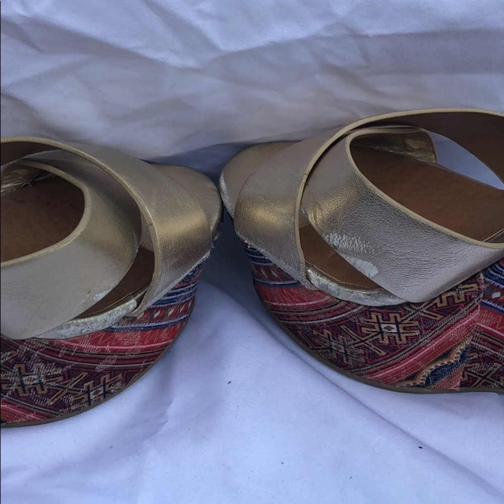 Shoes - Picture 5 of 5